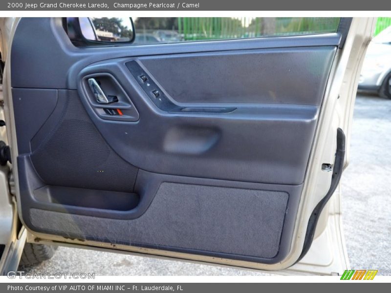 Champagne Pearlcoat / Camel 2000 Jeep Grand Cherokee Laredo