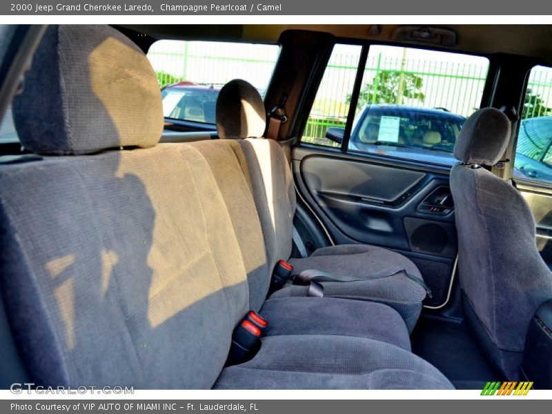 Champagne Pearlcoat / Camel 2000 Jeep Grand Cherokee Laredo