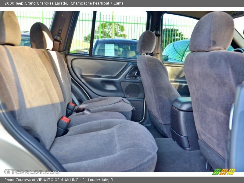 Champagne Pearlcoat / Camel 2000 Jeep Grand Cherokee Laredo