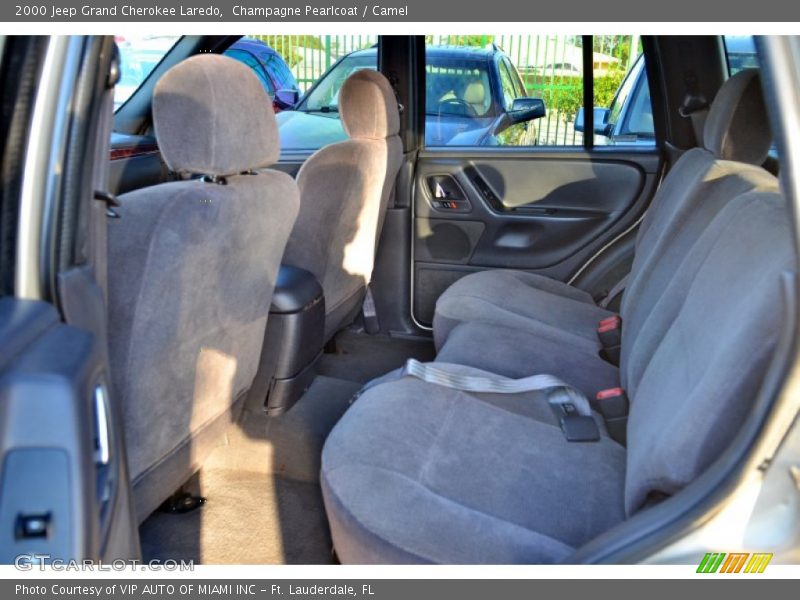 Champagne Pearlcoat / Camel 2000 Jeep Grand Cherokee Laredo