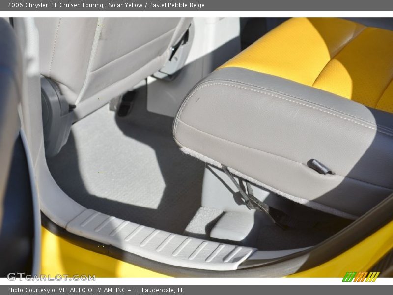 Solar Yellow / Pastel Pebble Beige 2006 Chrysler PT Cruiser Touring