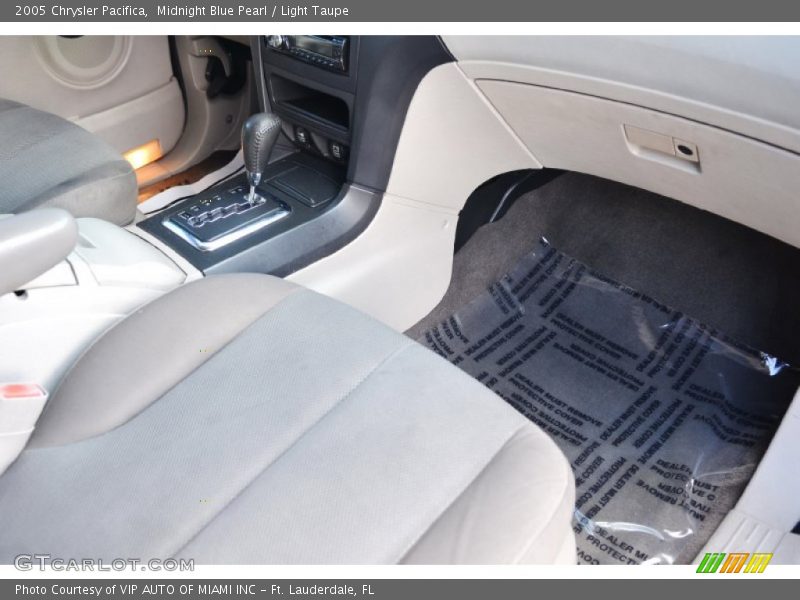 Midnight Blue Pearl / Light Taupe 2005 Chrysler Pacifica