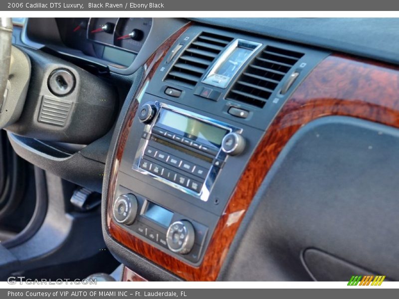 Black Raven / Ebony Black 2006 Cadillac DTS Luxury
