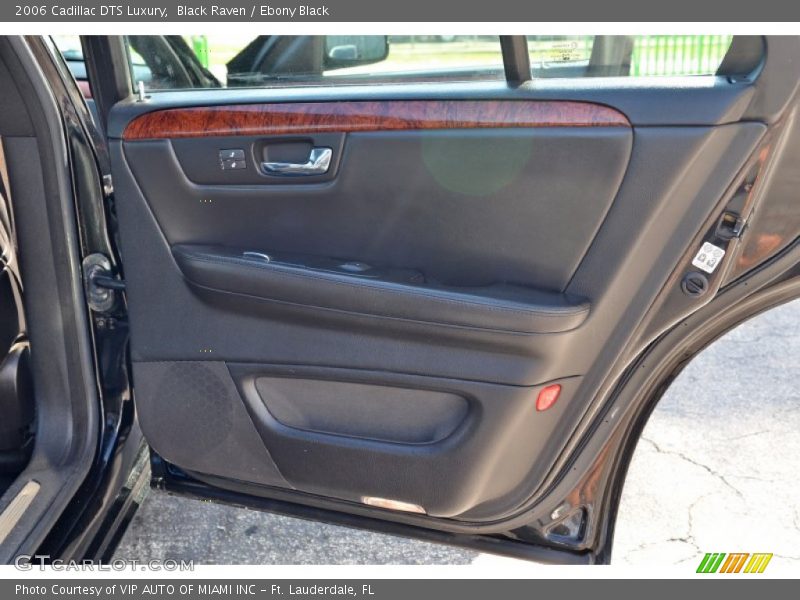 Black Raven / Ebony Black 2006 Cadillac DTS Luxury