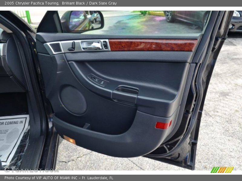 Brilliant Black / Dark Slate Gray 2005 Chrysler Pacifica Touring