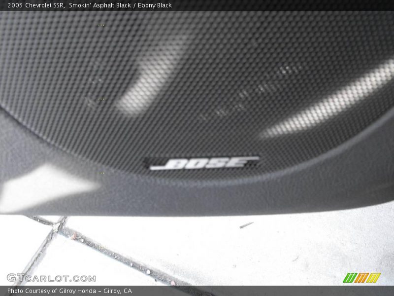 Smokin' Asphalt Black / Ebony Black 2005 Chevrolet SSR