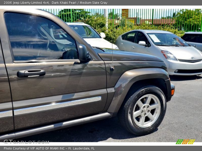 Dark Khaki Pearl / Medium Slate Gray 2006 Jeep Liberty Limited 4x4