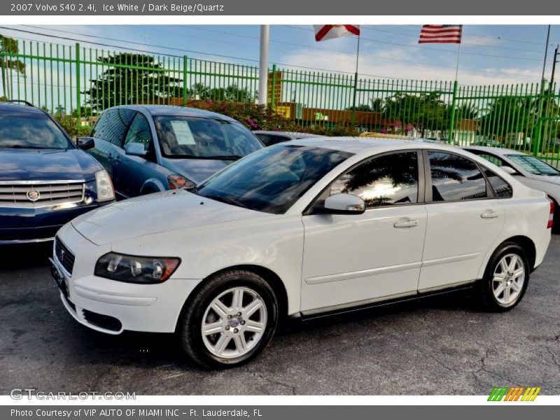 Ice White / Dark Beige/Quartz 2007 Volvo S40 2.4i