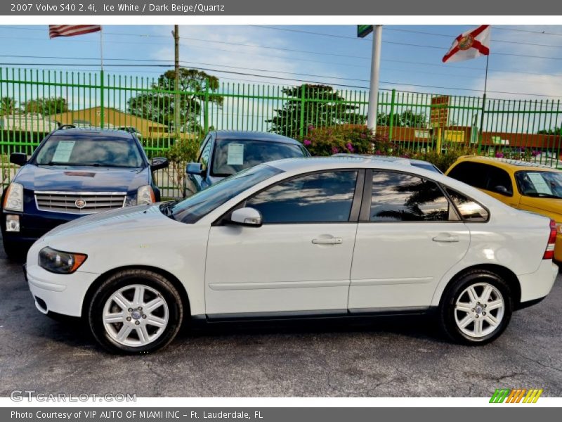 Ice White / Dark Beige/Quartz 2007 Volvo S40 2.4i