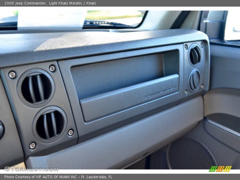 Light Khaki Metallic / Khaki 2006 Jeep Commander