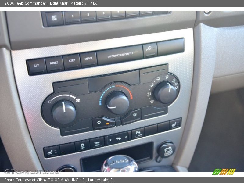 Light Khaki Metallic / Khaki 2006 Jeep Commander