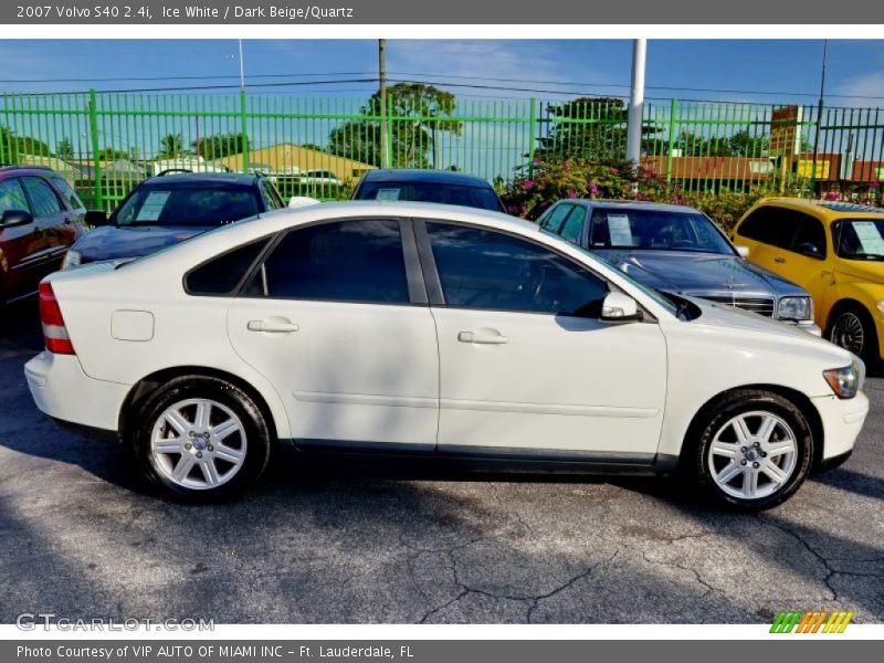 Ice White / Dark Beige/Quartz 2007 Volvo S40 2.4i