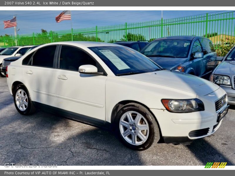 Ice White / Dark Beige/Quartz 2007 Volvo S40 2.4i