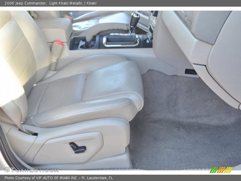 Light Khaki Metallic / Khaki 2006 Jeep Commander