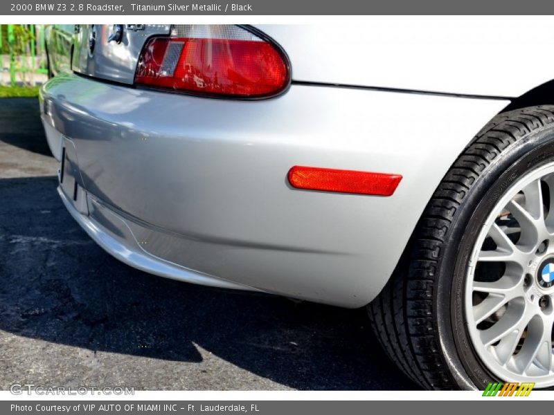 Titanium Silver Metallic / Black 2000 BMW Z3 2.8 Roadster