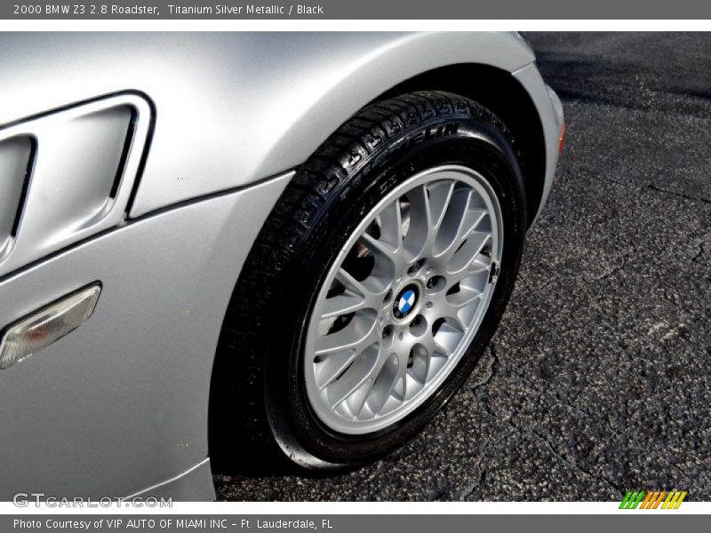 Titanium Silver Metallic / Black 2000 BMW Z3 2.8 Roadster