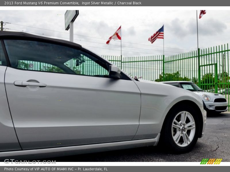 Ingot Silver Metallic / Charcoal Black 2013 Ford Mustang V6 Premium Convertible