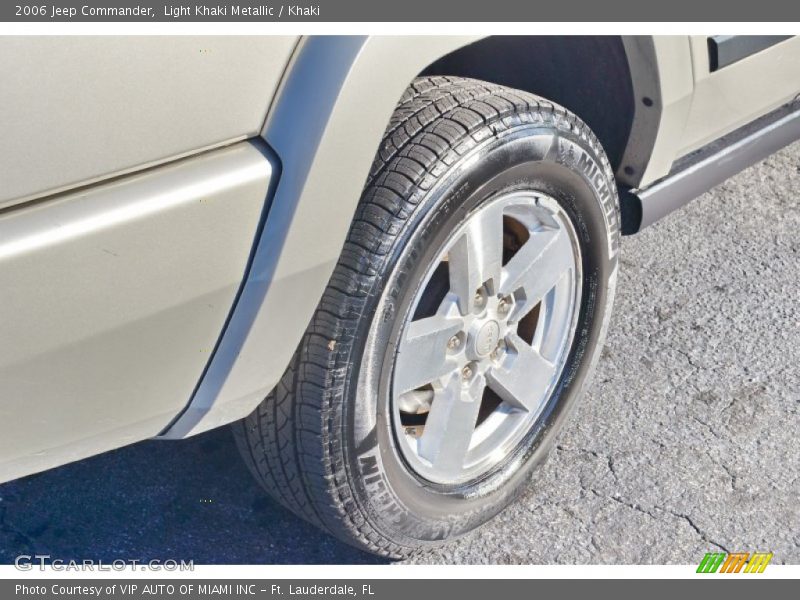 Light Khaki Metallic / Khaki 2006 Jeep Commander