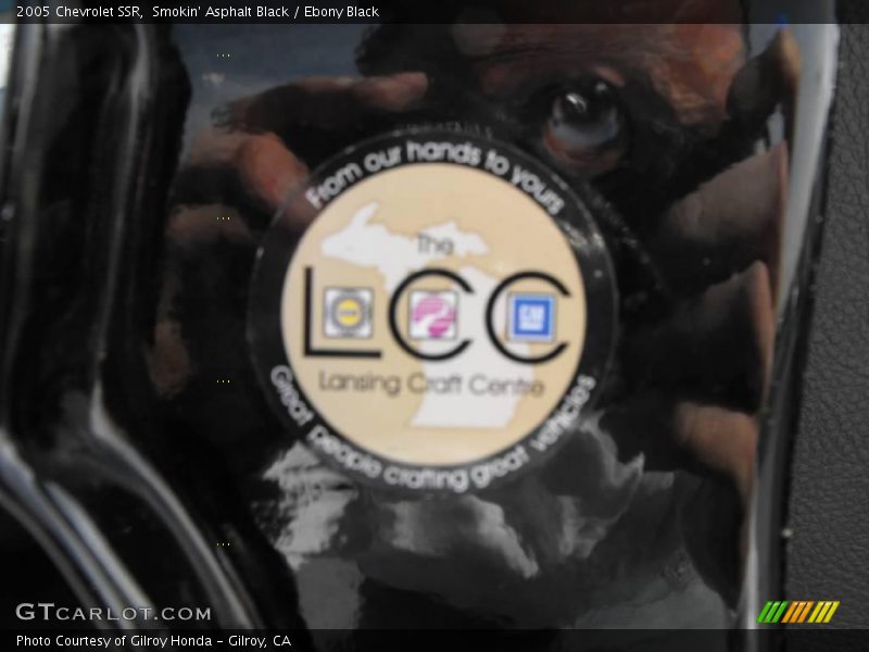 Smokin' Asphalt Black / Ebony Black 2005 Chevrolet SSR