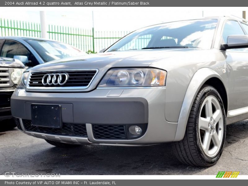Atlas Grey Metallic / Platinum/Saber Black 2004 Audi Allroad 4.2 quattro Avant