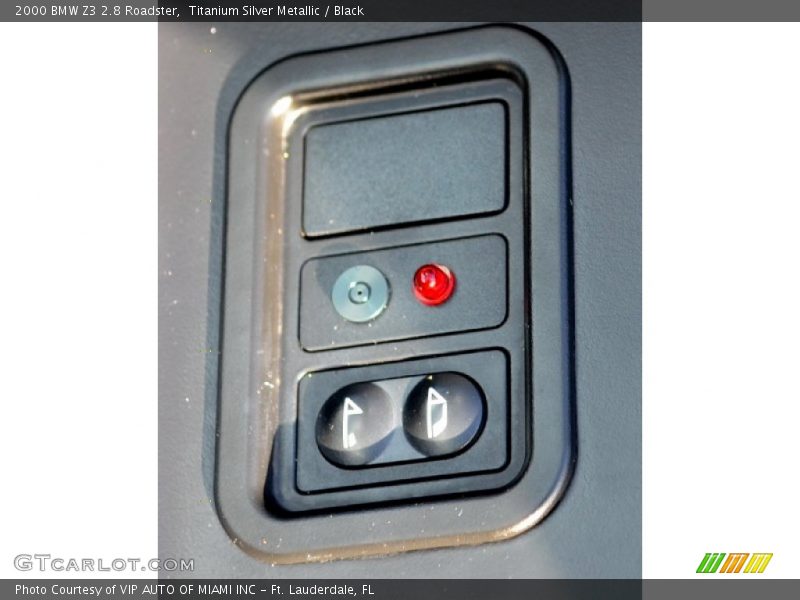 Titanium Silver Metallic / Black 2000 BMW Z3 2.8 Roadster