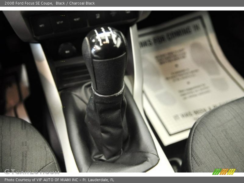 Black / Charcoal Black 2008 Ford Focus SE Coupe