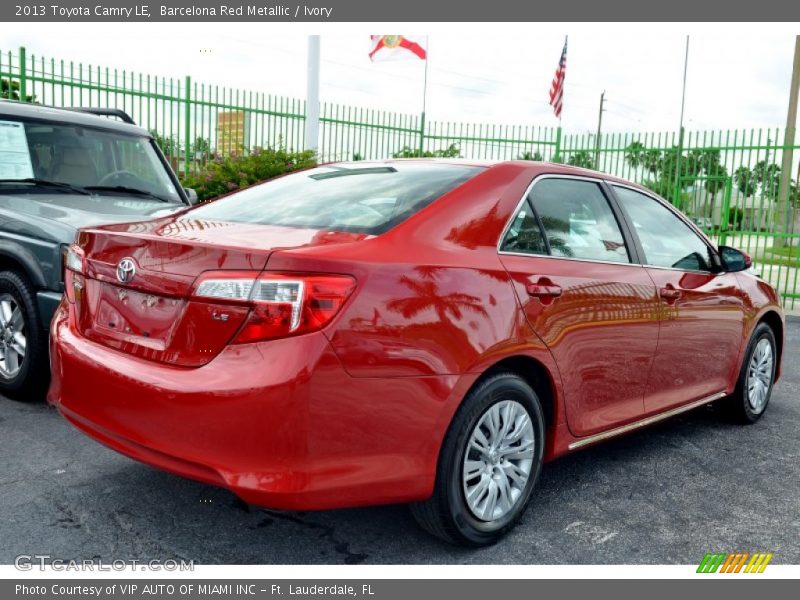 Barcelona Red Metallic / Ivory 2013 Toyota Camry LE