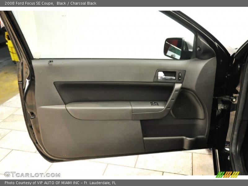 Black / Charcoal Black 2008 Ford Focus SE Coupe