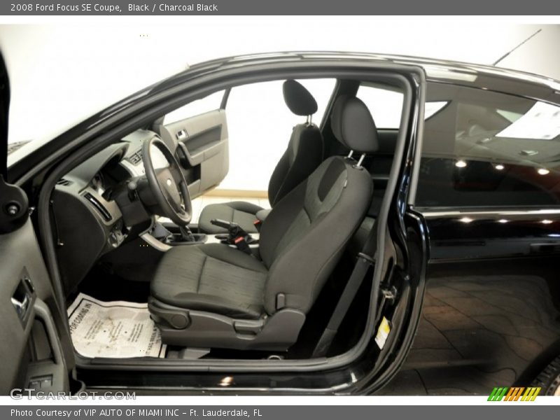 Black / Charcoal Black 2008 Ford Focus SE Coupe