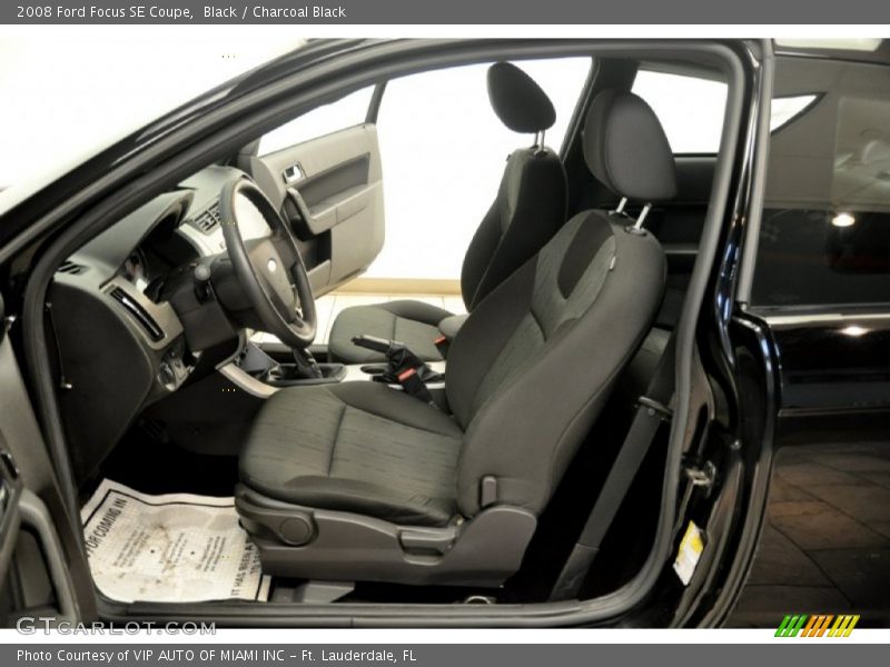Black / Charcoal Black 2008 Ford Focus SE Coupe