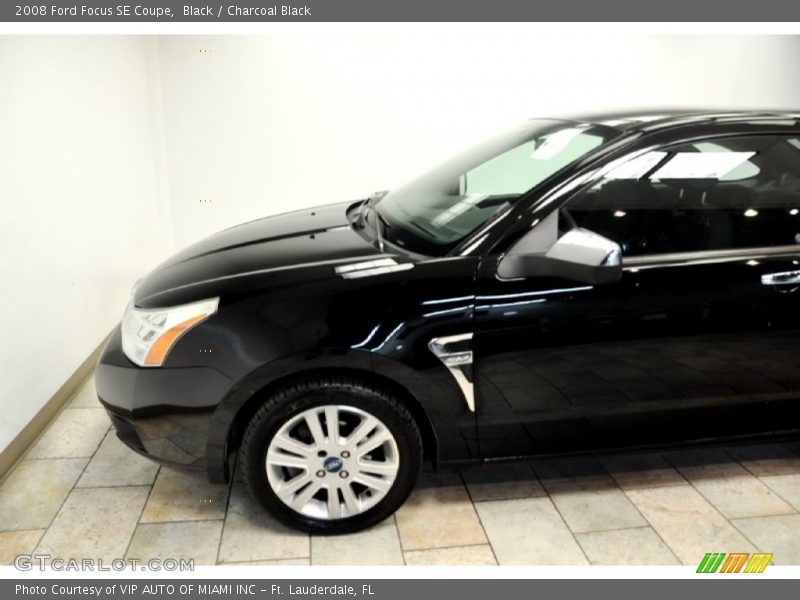 Black / Charcoal Black 2008 Ford Focus SE Coupe