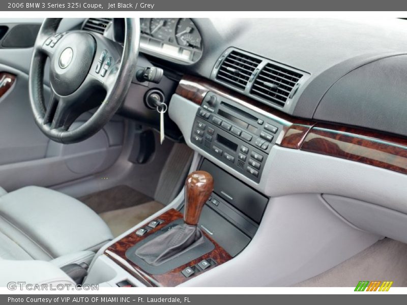 Jet Black / Grey 2006 BMW 3 Series 325i Coupe