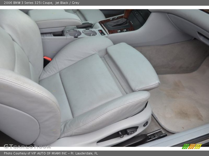Jet Black / Grey 2006 BMW 3 Series 325i Coupe