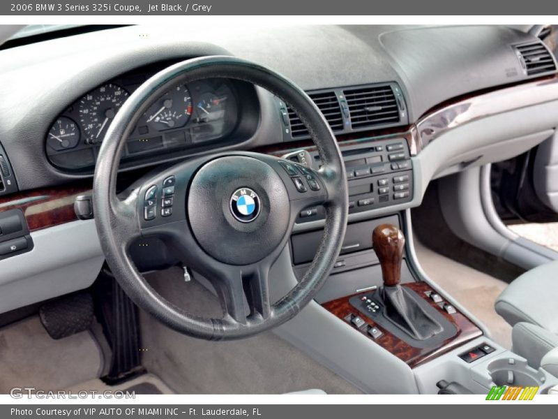 Jet Black / Grey 2006 BMW 3 Series 325i Coupe