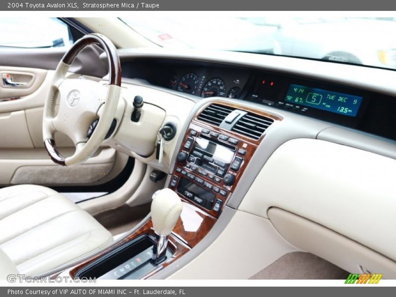 Stratosphere Mica / Taupe 2004 Toyota Avalon XLS