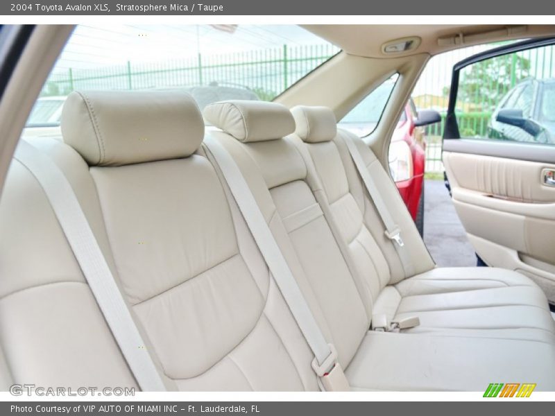 Stratosphere Mica / Taupe 2004 Toyota Avalon XLS