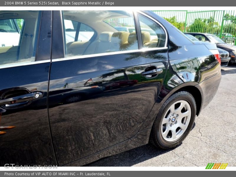Black Sapphire Metallic / Beige 2004 BMW 5 Series 525i Sedan
