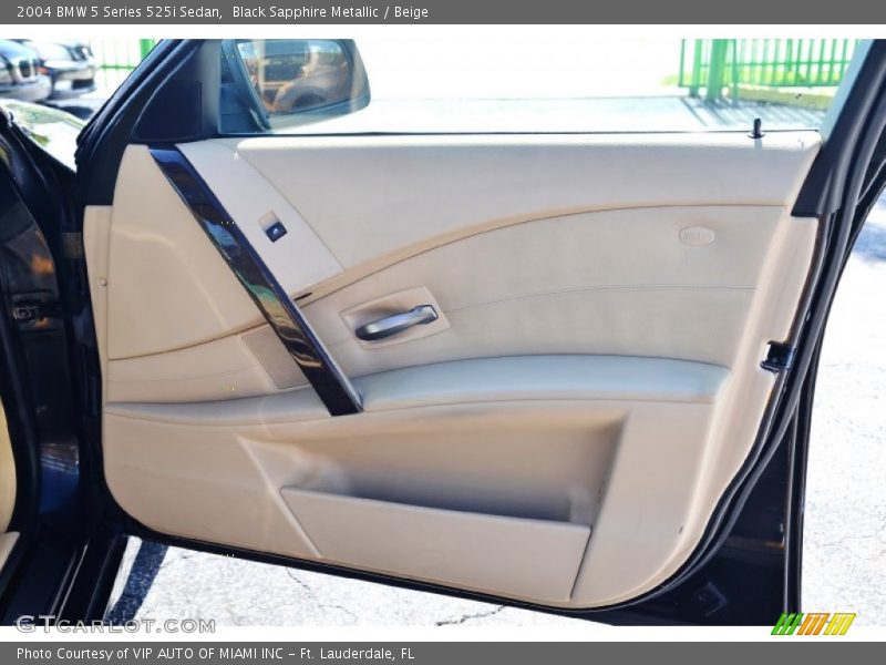 Black Sapphire Metallic / Beige 2004 BMW 5 Series 525i Sedan