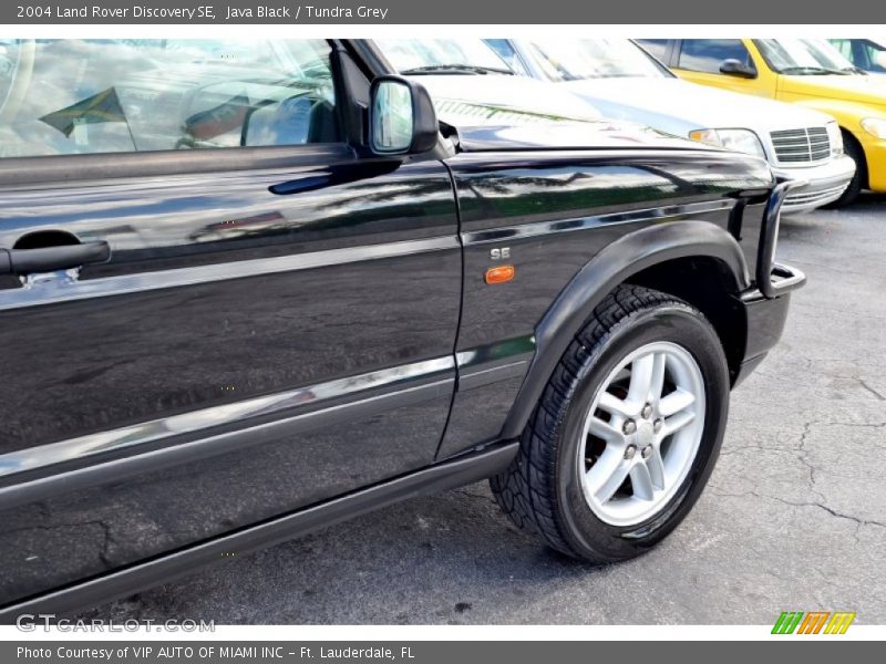 Java Black / Tundra Grey 2004 Land Rover Discovery SE