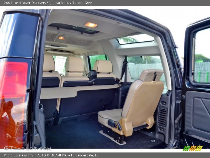 Java Black / Tundra Grey 2004 Land Rover Discovery SE
