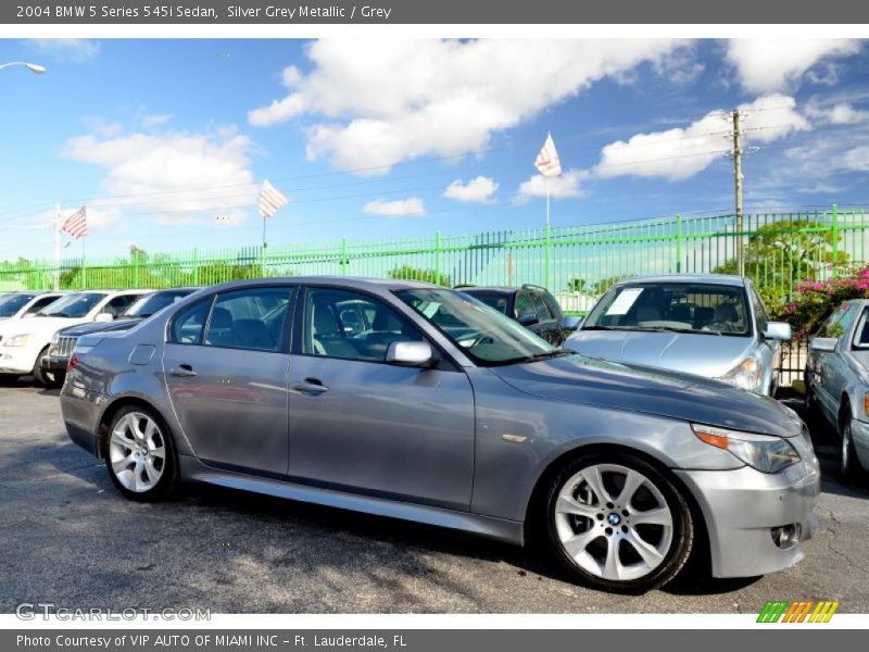 Silver Grey Metallic / Grey 2004 BMW 5 Series 545i Sedan