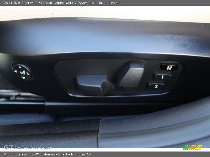Alpine White / Oyster/Black Dakota Leather 2011 BMW 3 Series 335i Sedan