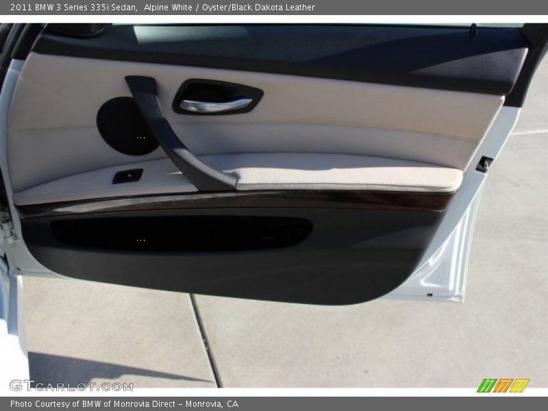 Alpine White / Oyster/Black Dakota Leather 2011 BMW 3 Series 335i Sedan