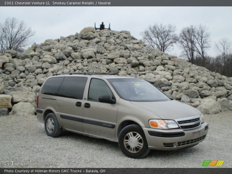 Front 3/4 View of 2001 Venture LS