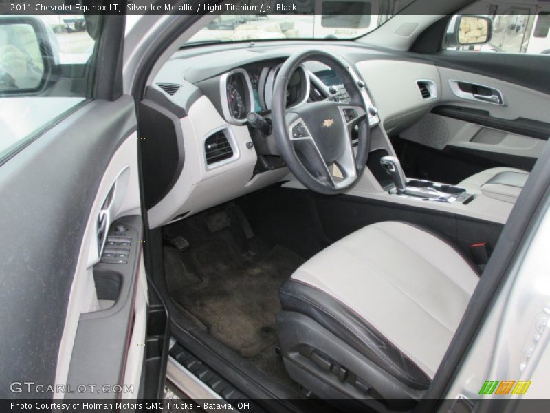 Silver Ice Metallic / Light Titanium/Jet Black 2011 Chevrolet Equinox LT