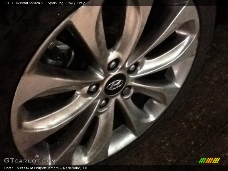 Sparkling Ruby / Gray 2013 Hyundai Sonata SE