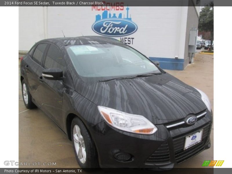 Tuxedo Black / Charcoal Black 2014 Ford Focus SE Sedan