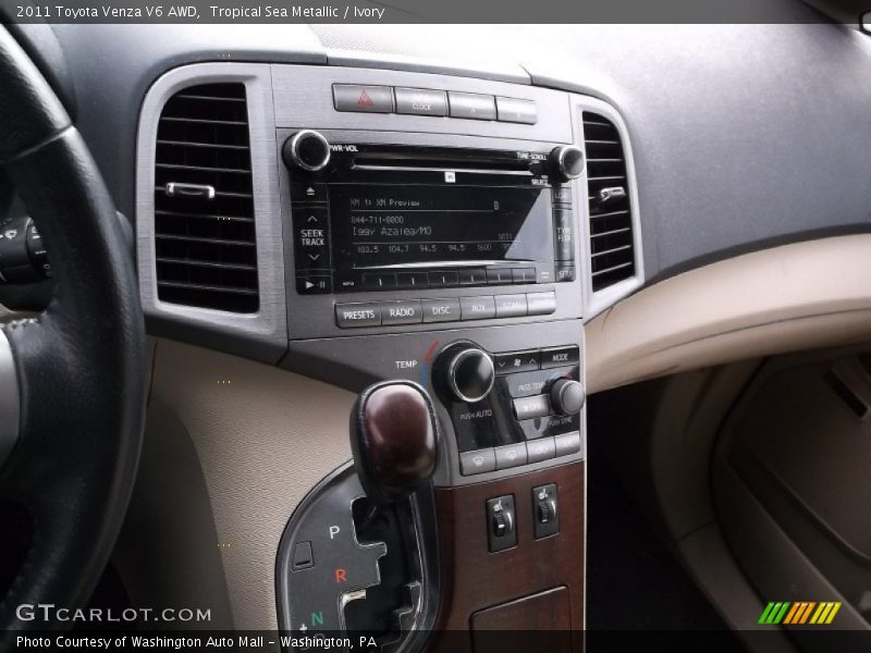 Tropical Sea Metallic / Ivory 2011 Toyota Venza V6 AWD