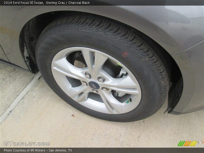 Sterling Gray / Charcoal Black 2014 Ford Focus SE Sedan