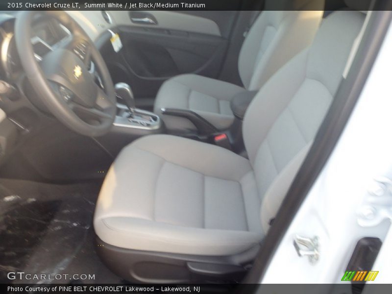 Summit White / Jet Black/Medium Titanium 2015 Chevrolet Cruze LT